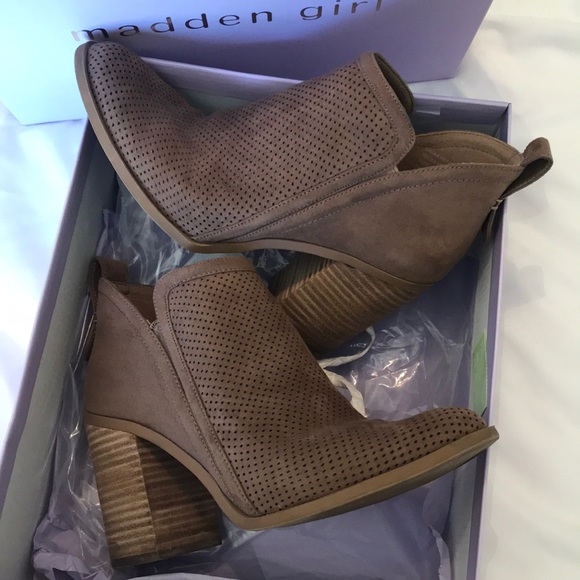 madden girl evita taupe